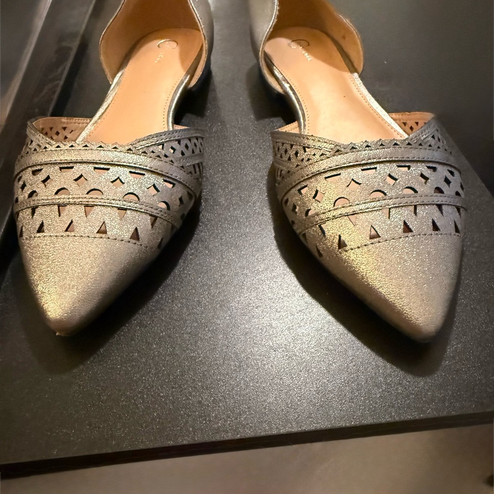 C Silver Cut-Out Women's Loafers